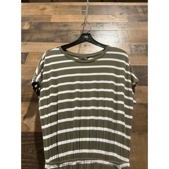 Banana Republic Women’s T-Shirt Dress –Green & White Stripe-Size Small - Picture 4 of 8